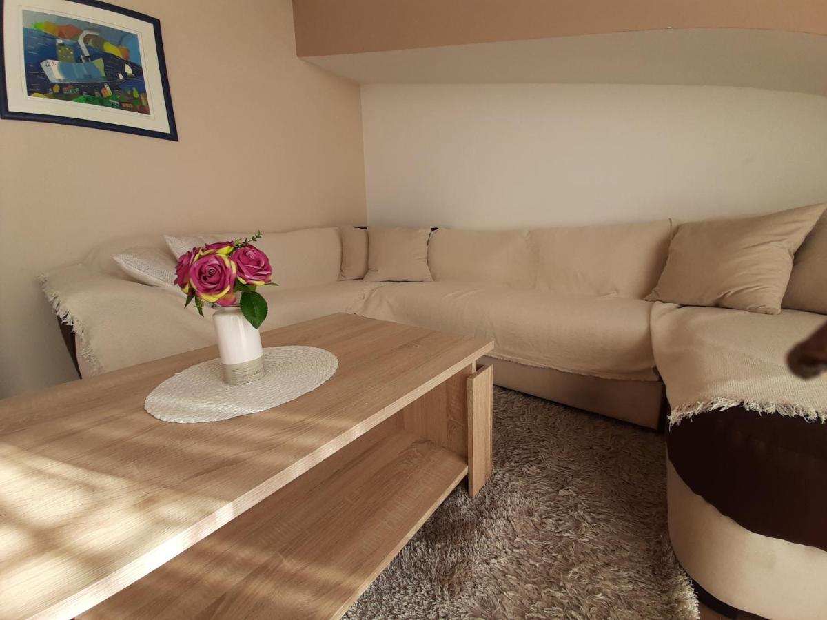 Apartment Franka ドラマリ エクステリア 写真