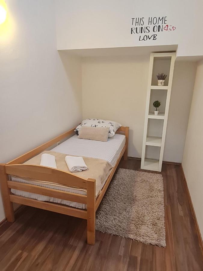 Apartment Franka ドラマリ エクステリア 写真